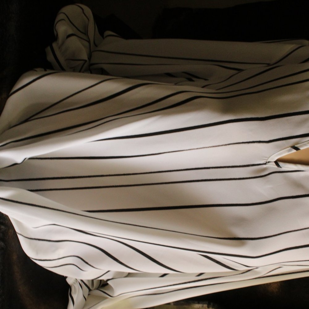 top - Picture 3 of 3